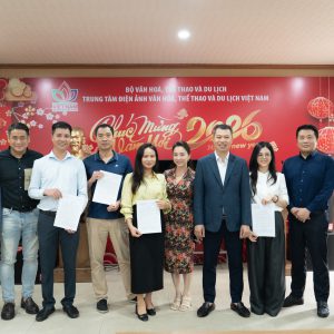 TRAO QUYẾT ĐỊNH TUYỂN DỤNG VIÊN CHỨC CỦA TRUNG TÂM ĐIỆN ẢNH VĂN HÓA, THỂ THAO VÀ DU LỊCH VIỆT NAM