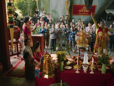 Nam thần Trần Ngọc Vàng gây sốc trong ‘Heo năm móng’