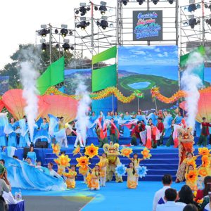 Quảng Ngãi thăng hoa cùng Carnival biển đảo giữa mùa hè sôi động