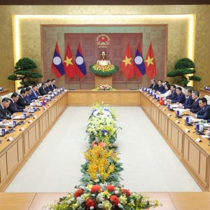 Việt Nam và Lào thống nhất đẩy mạnh giao lưu văn hóa, thể thao, du lịch