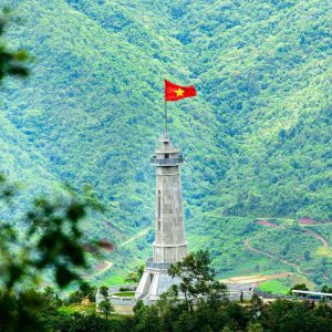 Điện Biên công nhận điểm du lịch Cột cờ A Pa Chải nơi cực Tây Tổ quốc