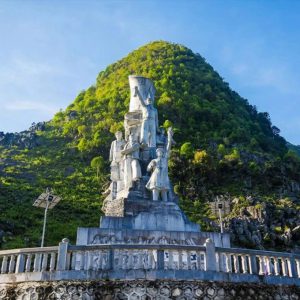 Biểu tượng tuổi trẻ trên Cao nguyên đá thành điểm du lịch