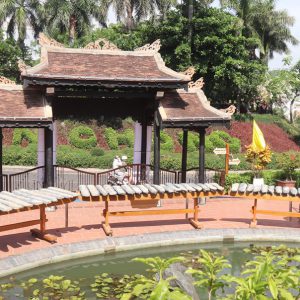 Khám phá bộ đàn đá 54 thanh độc đáo tại Danh thắng quốc gia Hòn Chồng – Hòn Đỏ