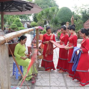 Phát triển văn hóa cơ sở phải “lấy người dân làm trung tâm”