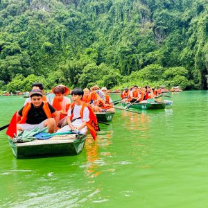 Việt Nam vào top 4 điểm đến mùa thu, bài toán tăng chi tiêu của du khách