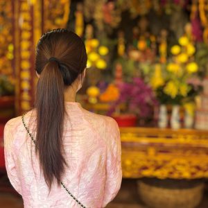Khi người trẻ đi Phủ Tây Hồ